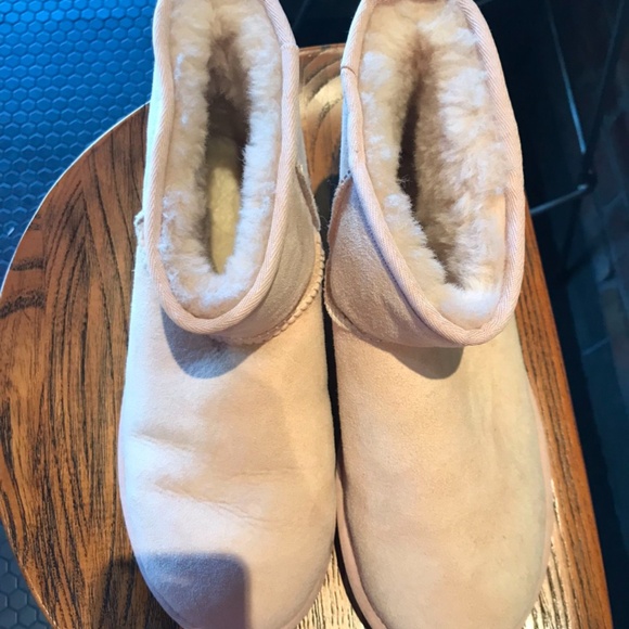 UGGS CLASSIC MINI 2 Size 9 - Picture 5 of 7